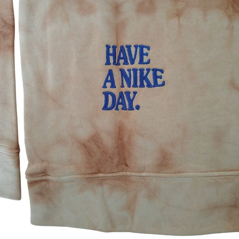 Nike Kids Crewneck Sweatshirt XL Tie Dye Daisy Peach Brown Have A Nike Day NEW